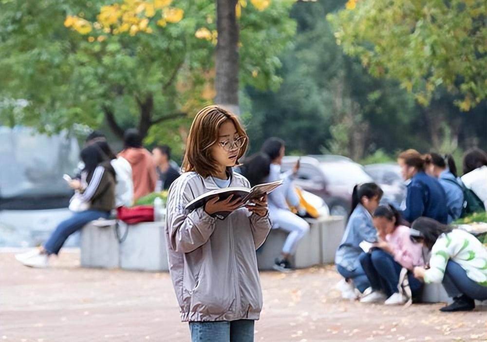 早读英语的重要性_大学英语早读读什么_大学英语早读老师的作用